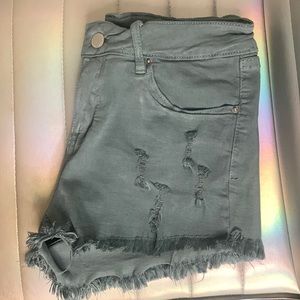 Angel kiss size 7 destructive Grey shorts